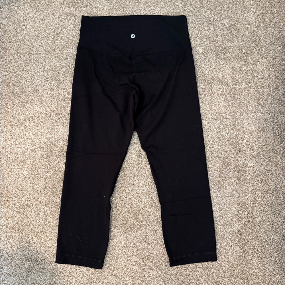 Lululemon Women’s Align High Rise Crop Legging size 8 black 21”